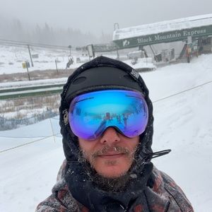 Meet your Posher, Gilson